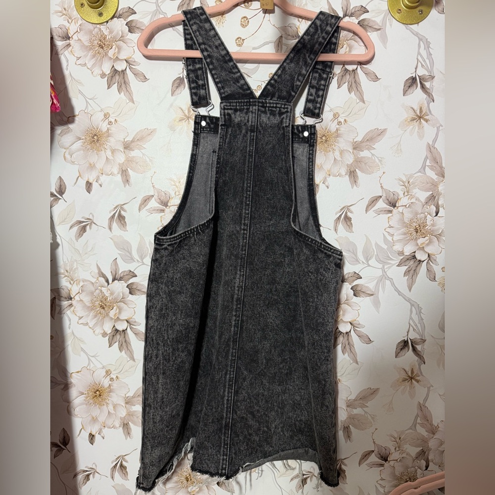 Wild Fable Black Washed Denim Overall Dress with Pink Tee - Picture 4 of 6
